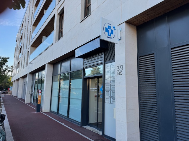 Pôle Arsenal Voltaire - Photo 1